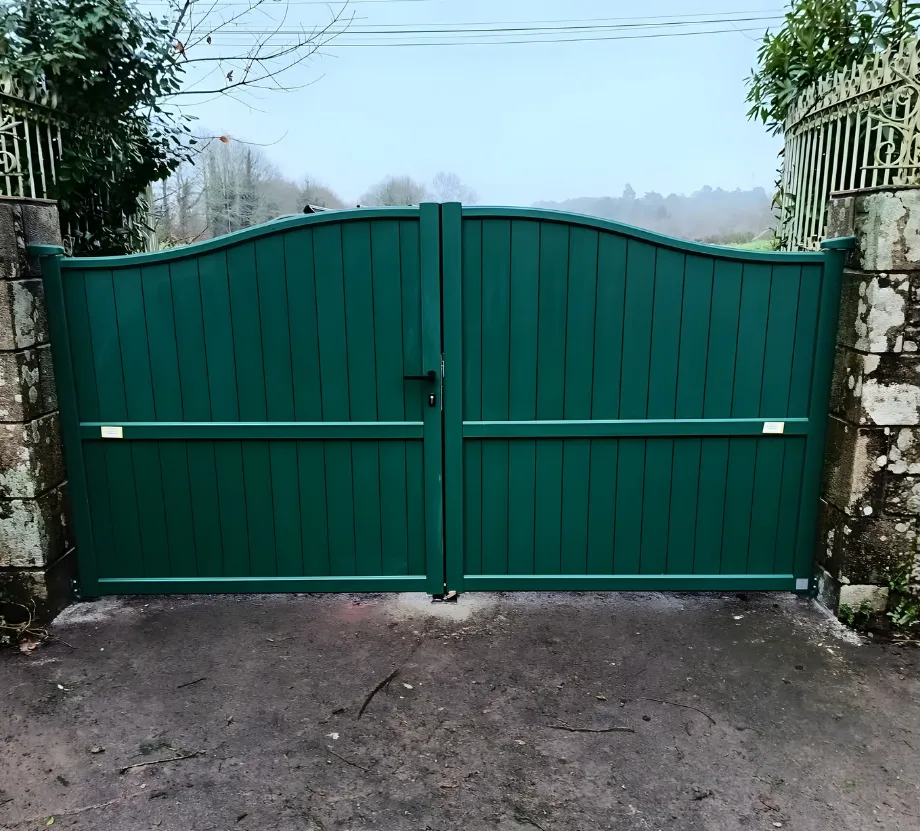 fenetre sur mesure lannester